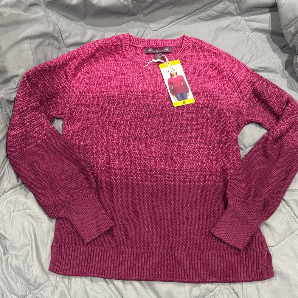 Gloria Vanderbilt Fuchsia Crew Neck Sweater